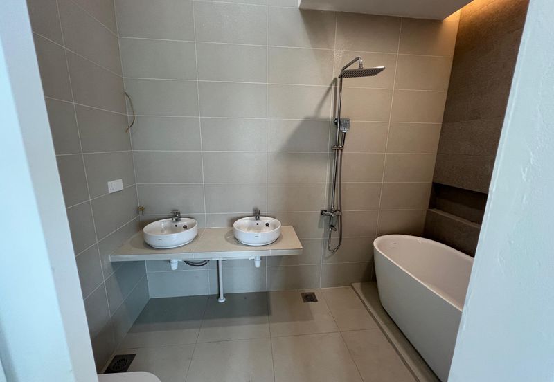 Stutong Baru Double Storey Intermediate For Sale