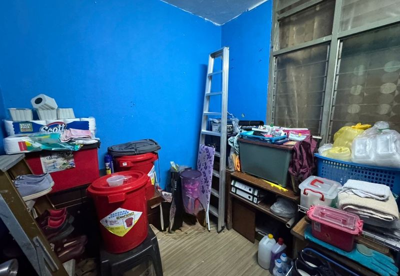 Jalan Kedandi Single Storey Terrace Intermediate For Sale