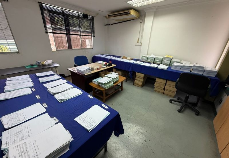 Bintawa 3-Storey Detached Warehouse For Sale