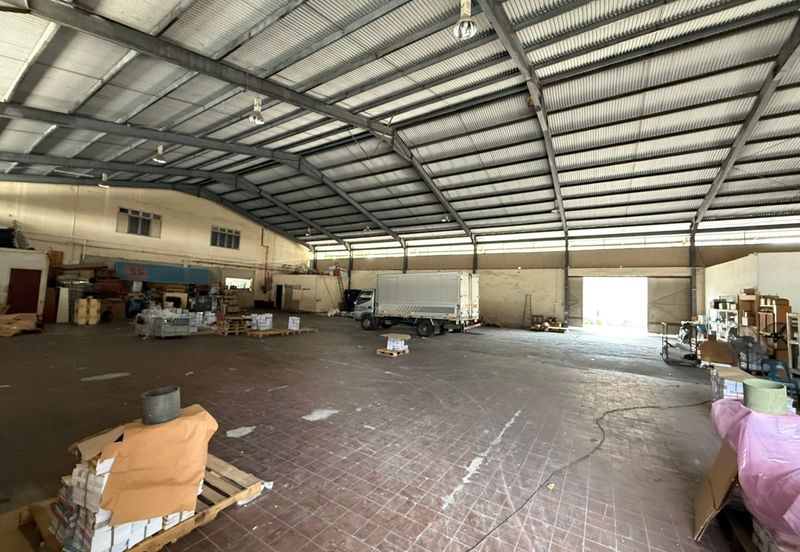 Bintawa 3-Storey Detached Warehouse For Sale