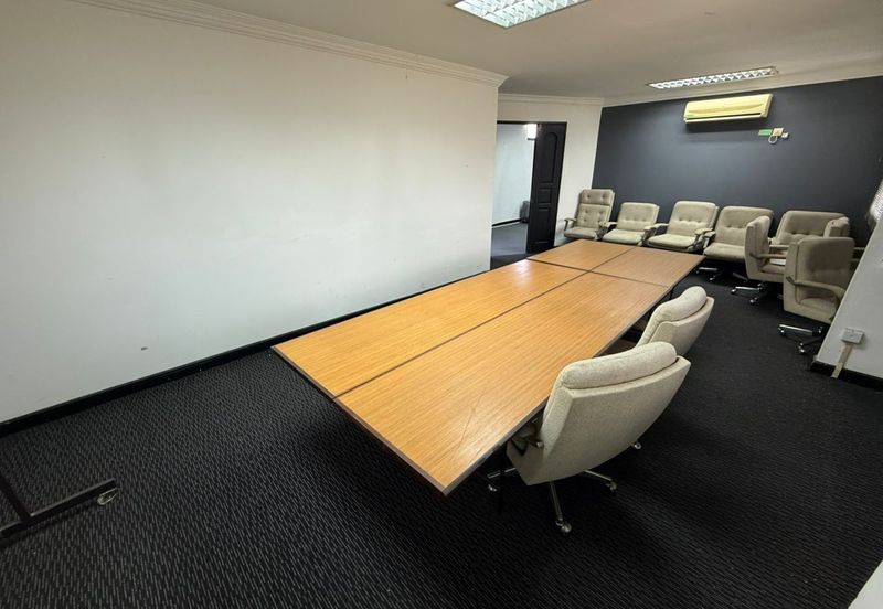 Bintawa 3-Storey Detached Warehouse For Sale