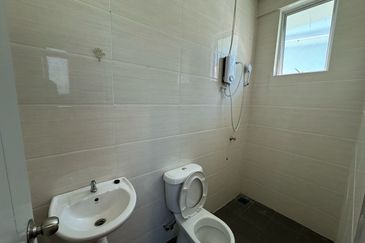 Pearl Avenue, Tapang Double Storey Semi-D House For Sale