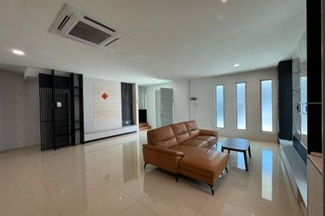 Pearl Avenue, Tapang Double Storey Semi-D House For Sale