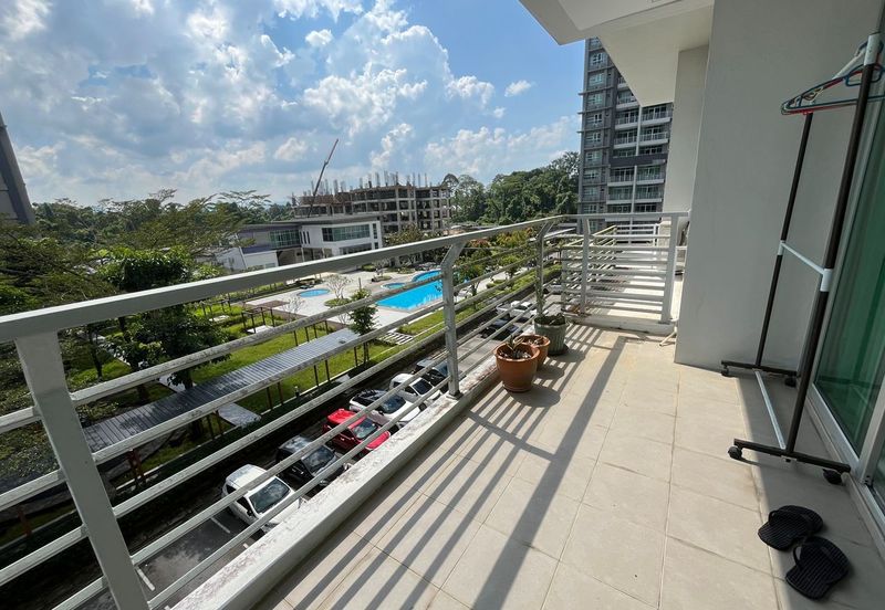 SkyVilla Condominium