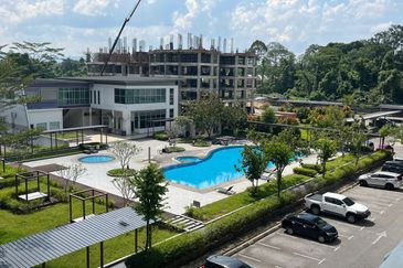 SkyVilla Condominium