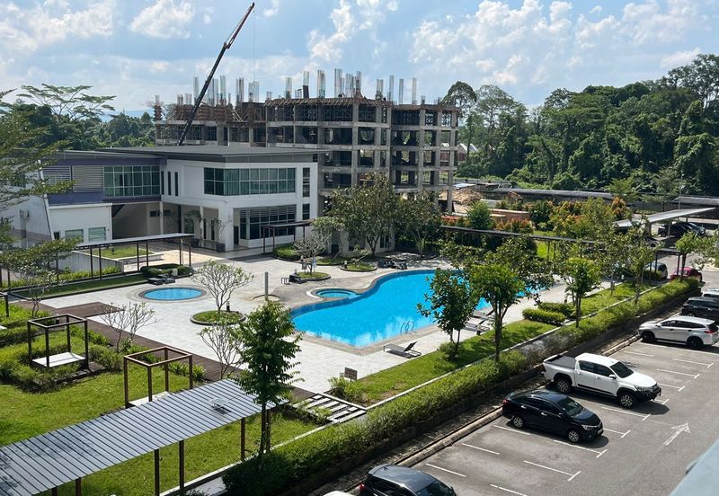 SkyVilla Condominium