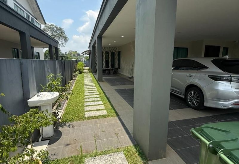 Green Gate, Jalan Stephen Yong Double storey Semi Detach For rent 