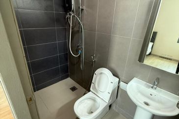 Green Gate, Jalan Stephen Yong Double storey Semi Detach For rent 