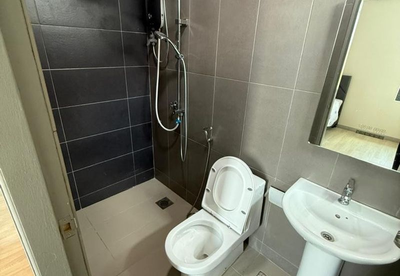 Green Gate, Jalan Stephen Yong Double storey Semi Detach For rent 