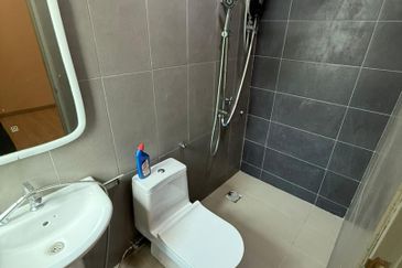 Green Gate, Jalan Stephen Yong Double storey Semi Detach For rent 