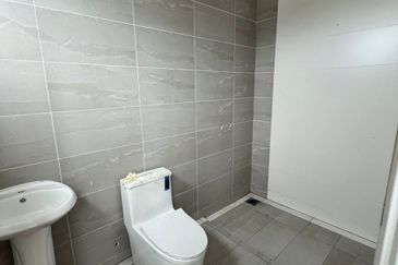 Jalan Semaba Double Storey Semi-D For Sale