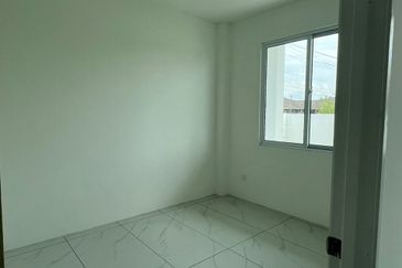 Jalan Semaba Double Storey Semi-D For Sale