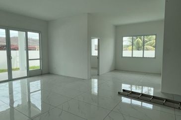 Jalan Semaba Double Storey Semi-D For Sale