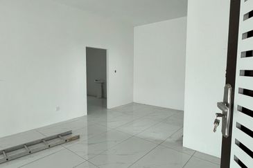 Jalan Semaba Double Storey Semi-D For Sale