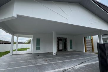 Jalan Semaba Double Storey Semi-D For Sale