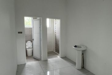 Jalan Semaba Double Storey Semi-D For Sale