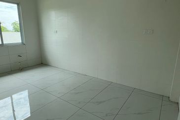 Jalan Semaba Double Storey Semi-D For Sale