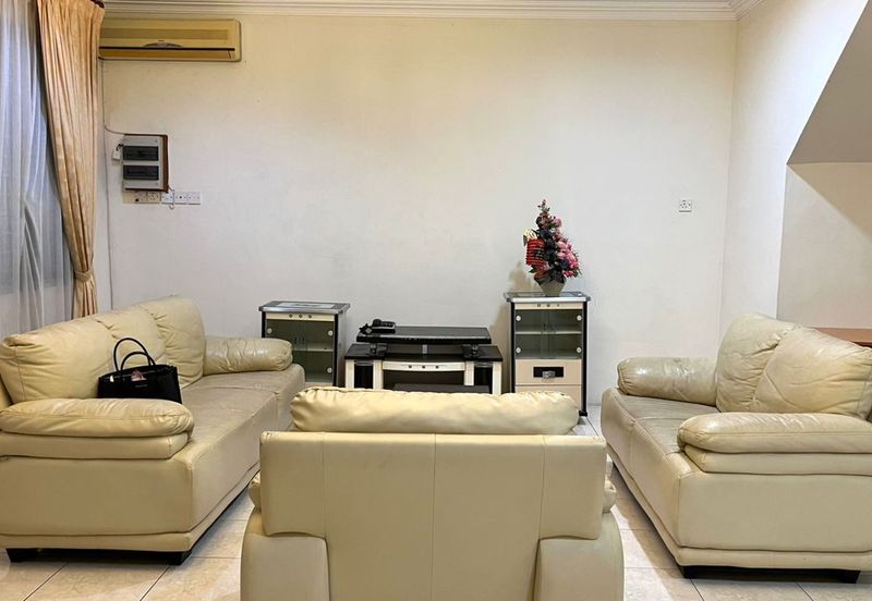 3rd mile, sunny hill Double Storey Terrace Intermediate House For Sale