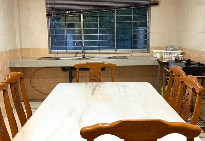 3rd mile, sunny hill Double Storey Terrace Intermediate House For Sale