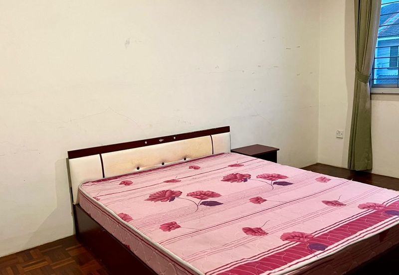 3rd mile, sunny hill Double Storey Terrace Intermediate House For Sale