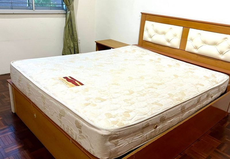 3rd mile, sunny hill Double Storey Terrace Intermediate House For Sale