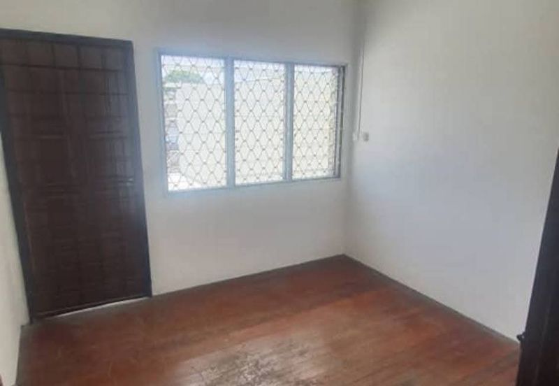Double Storey Corner Terrace @ Peace Road, Pending For Sale