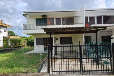 Double Storey Corner Terrace @ Peace Road, Pending For Sale