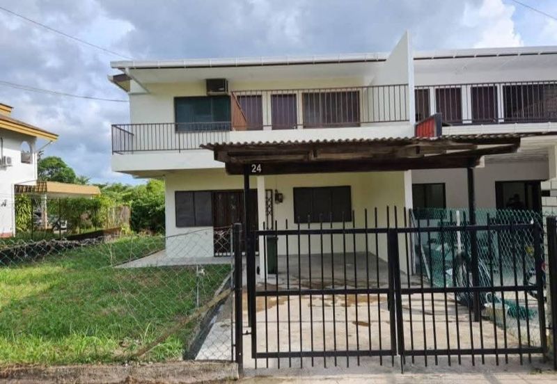Double Storey Corner Terrace @ Peace Road, Pending For Sale