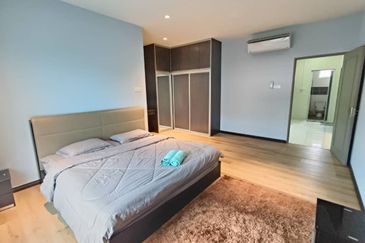 THE ARCADIA APARTMENT FOR RENT