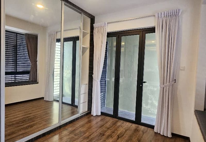 Double Storey Terrace Intermediate at Tabuan Tranquility 2 (TT2)