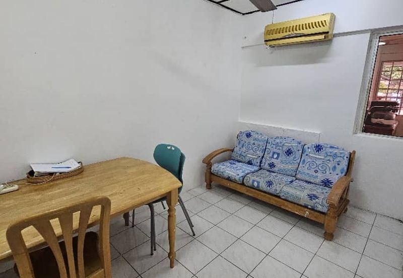 1.5 Storey Terrace Intermediate at Lorong Song For Sale