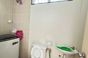 Riveria Samarahan Double Storey Intermediate House For Sale