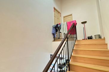 Riveria Samarahan Double Storey Intermediate House For Sale