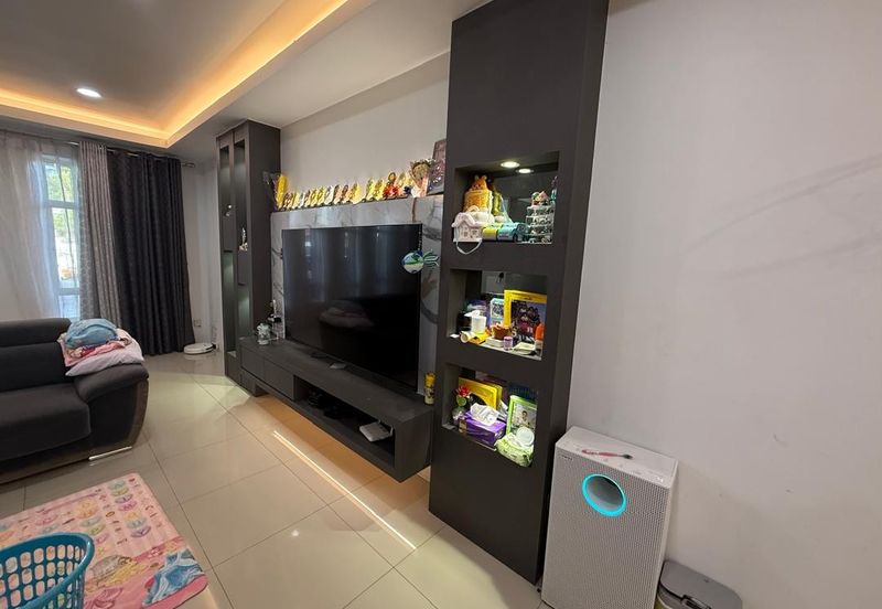 Muara Tuang Double storey Terrace intermediate For sale