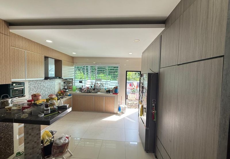 Muara Tuang Double storey Terrace intermediate For sale