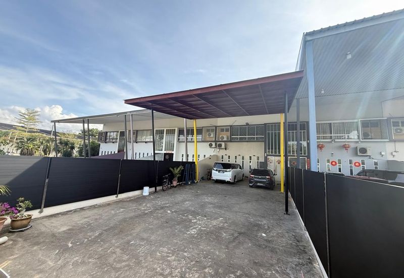 Muara Tuang Double storey Terrace intermediate For sale