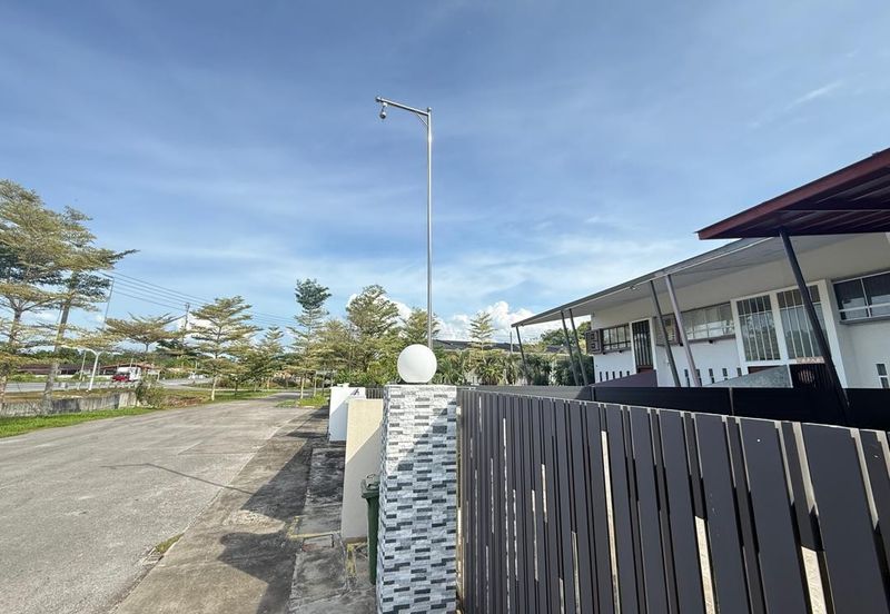 Muara Tuang Double storey Terrace intermediate For sale