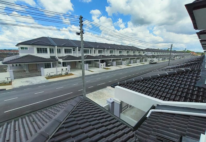 Taman Berlian Stabil Phase 10 Double Storey Terrace Corner For Sale