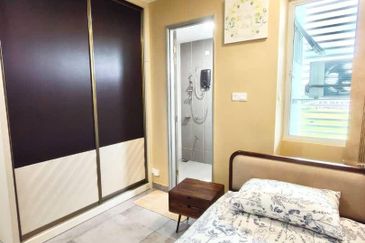 Prima Premier Matang unit for rent 