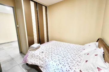 Prima Premier Matang unit for rent 