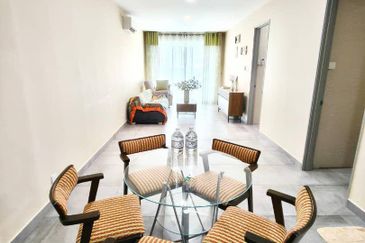 Prima Premier Matang unit for rent 