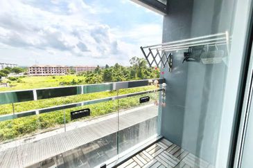 Prima Premier Matang unit for rent 