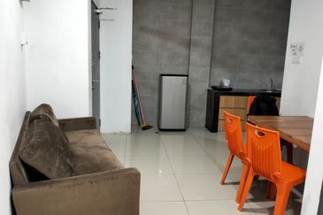 Queen's Residences Apartment For Rent