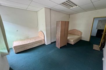 Jalan Song Commercial Shop for Sale