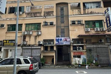 Jalan Song Commercial Shop for Sale