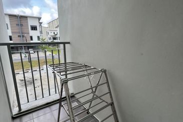 Kensho Townhouse Lower Unit For Rent