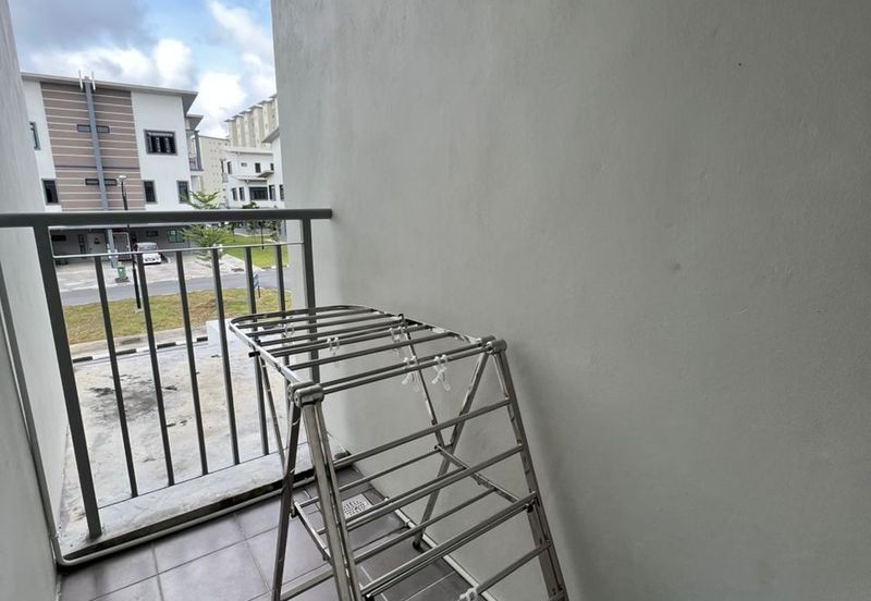 Kensho Townhouse Lower Unit For Rent