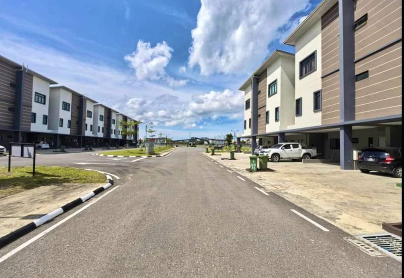 Kensho Townhouse Lower Unit For Rent