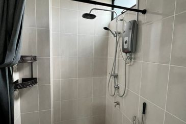 Kensho Townhouse Lower Unit For Rent