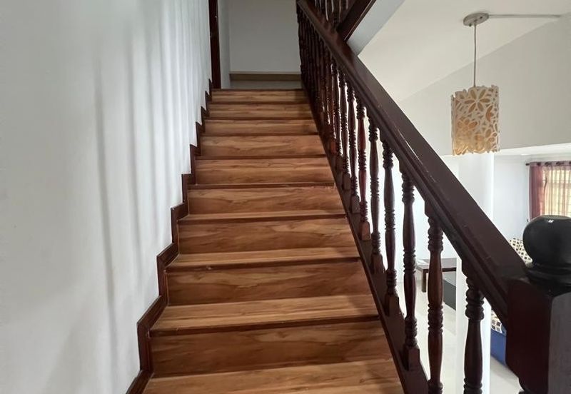 Airport road Double Storey terrace For rent 